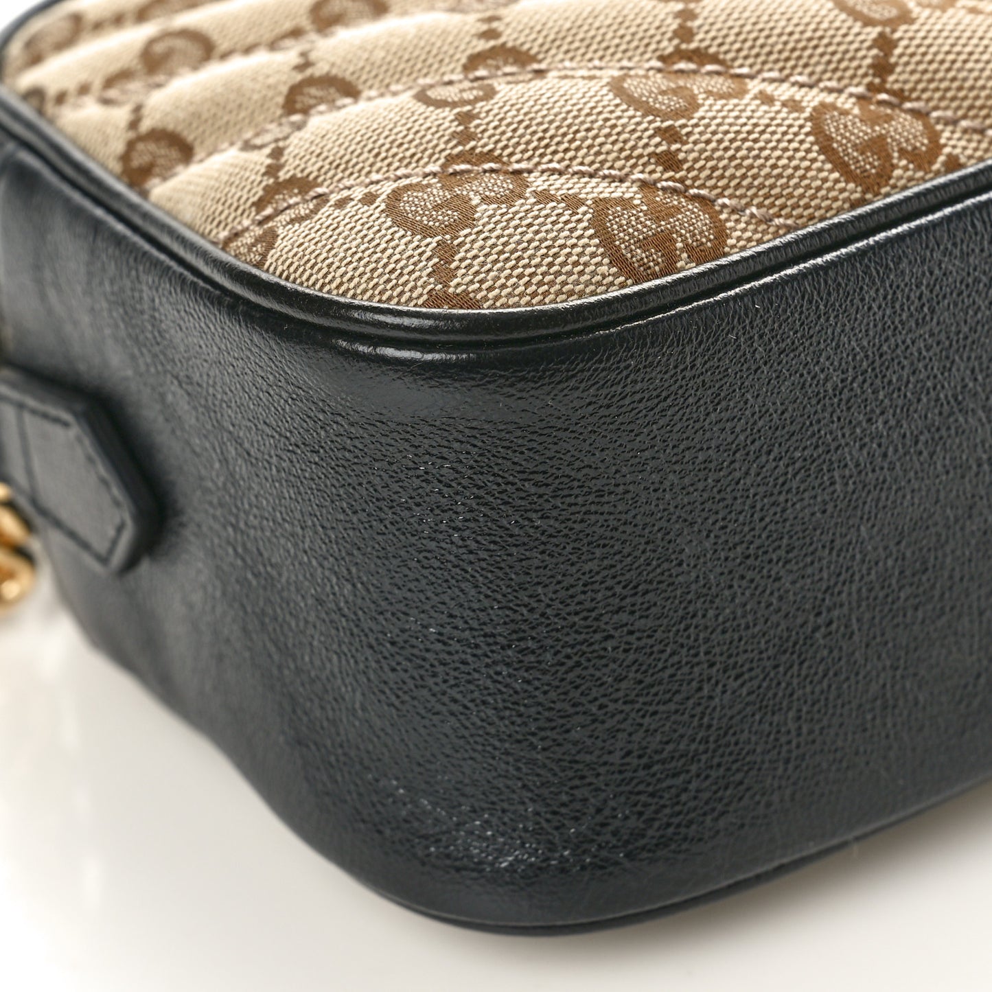 Monogram Matelasse Diagonal Small GG Marmont Chain Shoulder Bag Beige Black