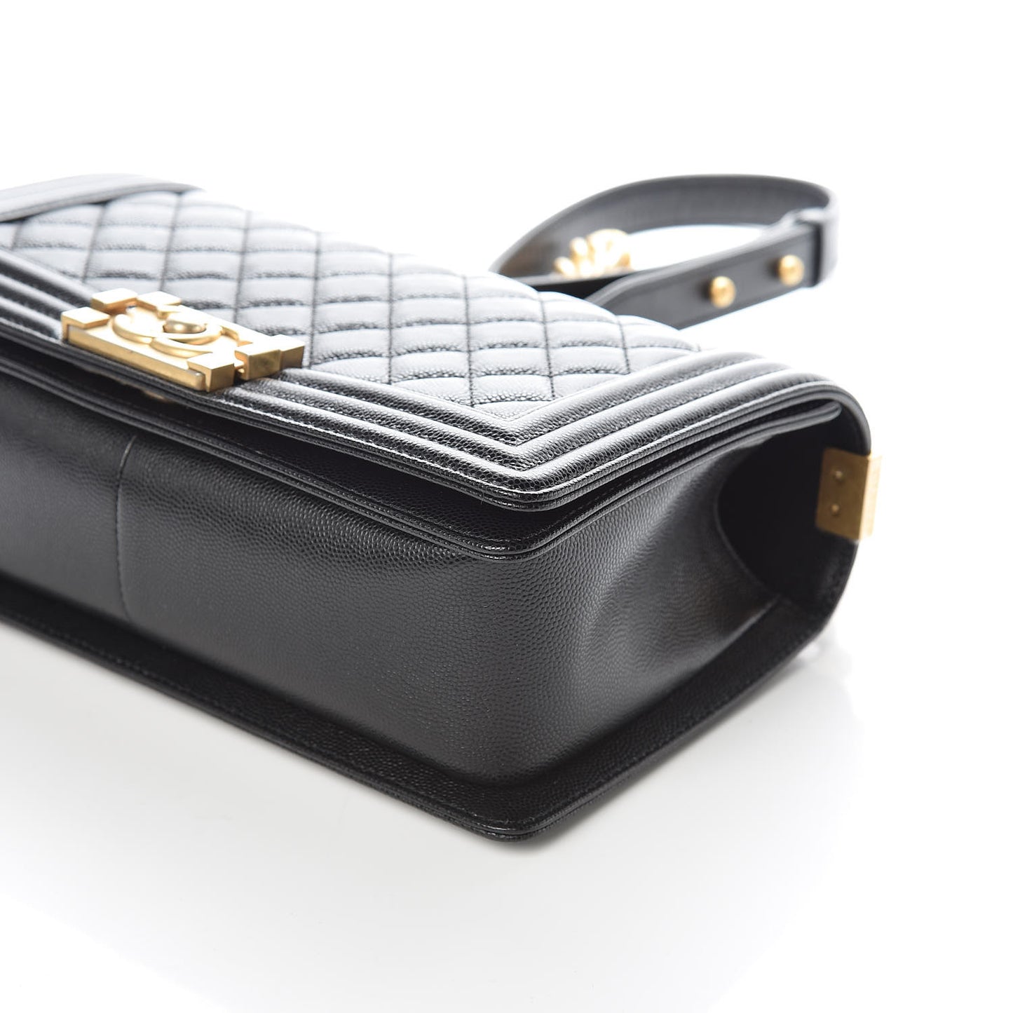 Caviar Quilted Medium Boy Flap Black