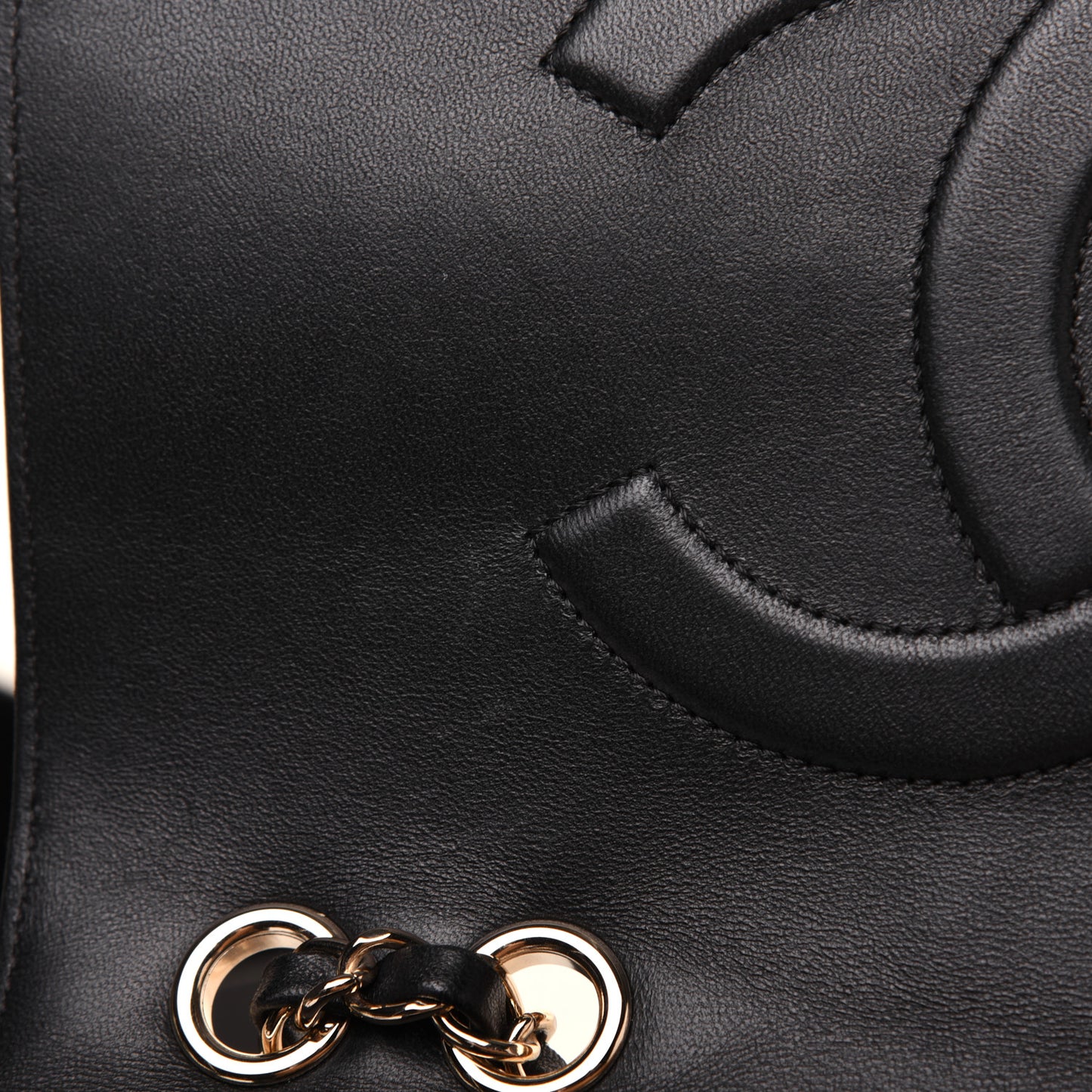 Lambskin Chevron Quilted Flap Black