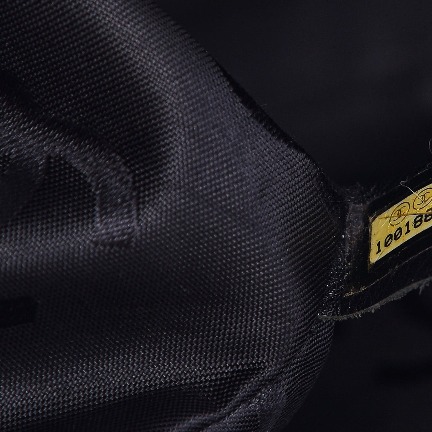 Calfskin Contrast Stitch Surpique Tote Black