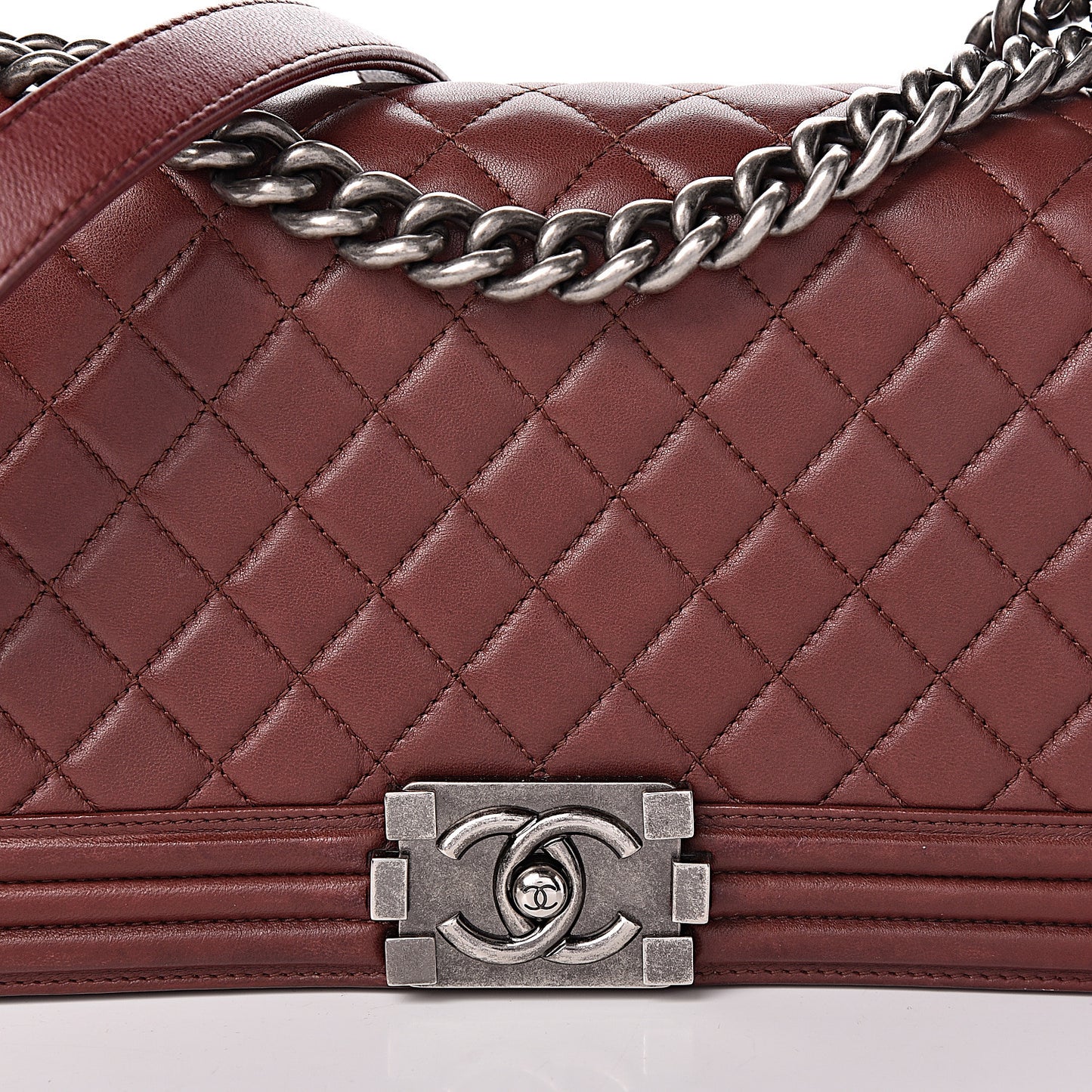 Lambskin Quilted Medium Boy Flap Burgundy