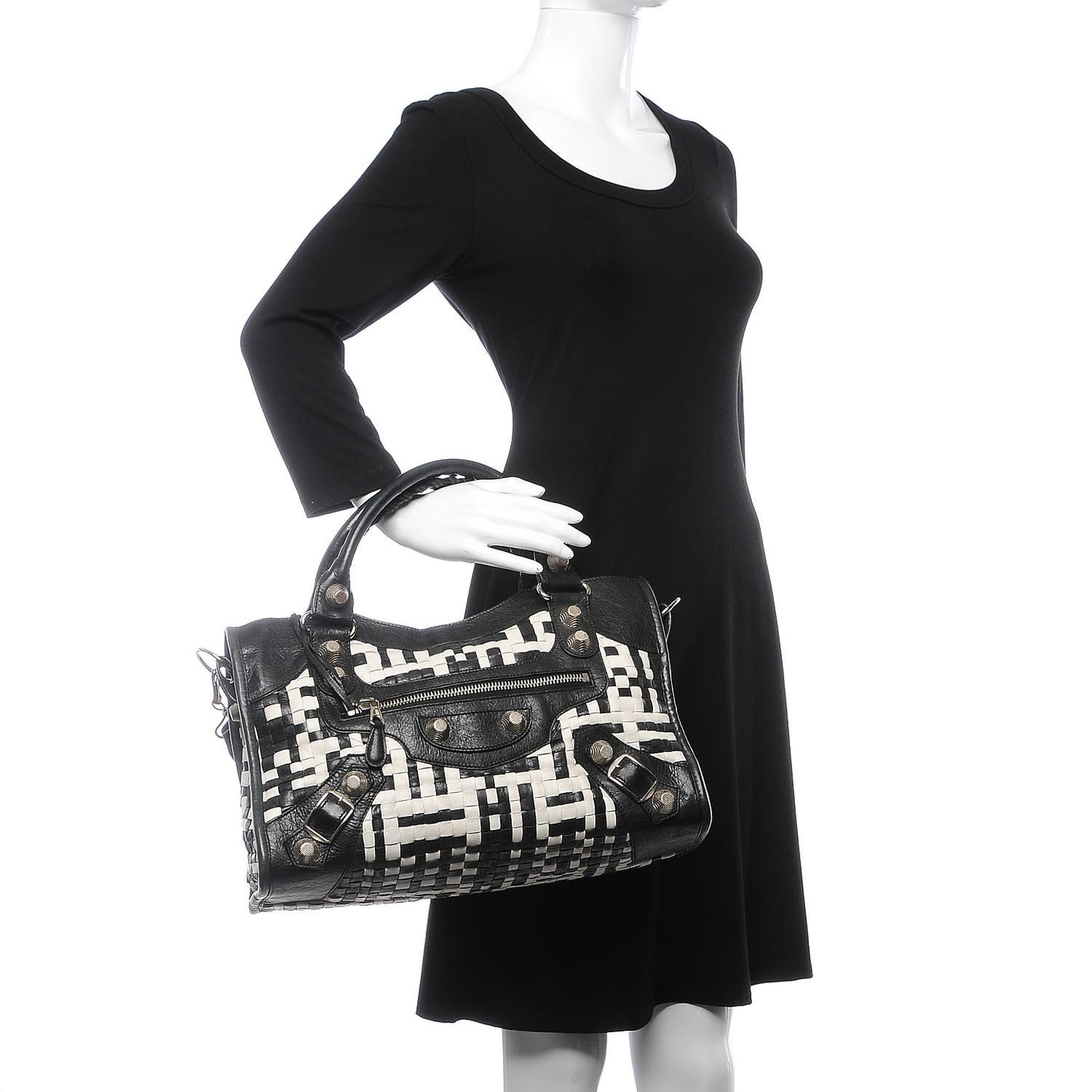 Agneau Lattice Woven Giant 21 City Black White