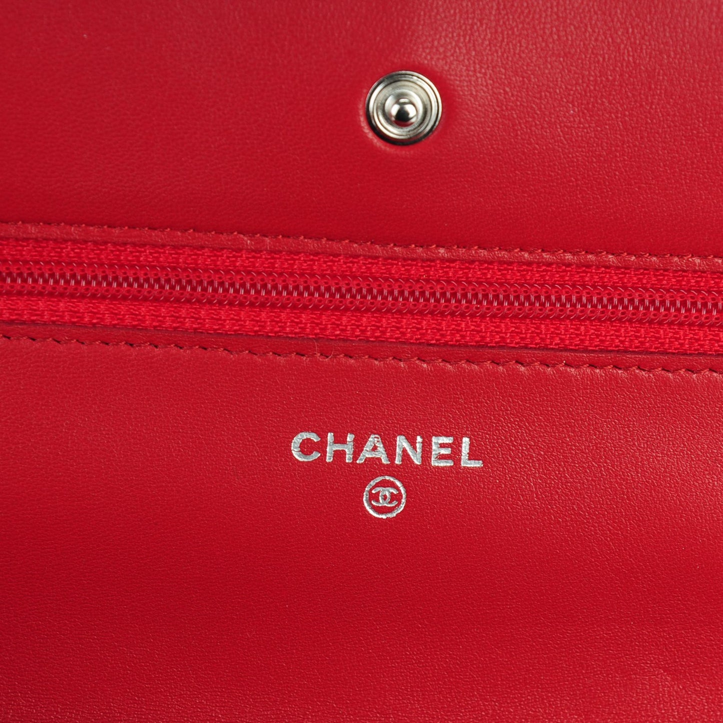 Lambskin Quilted Wallet On Chain WOC Red