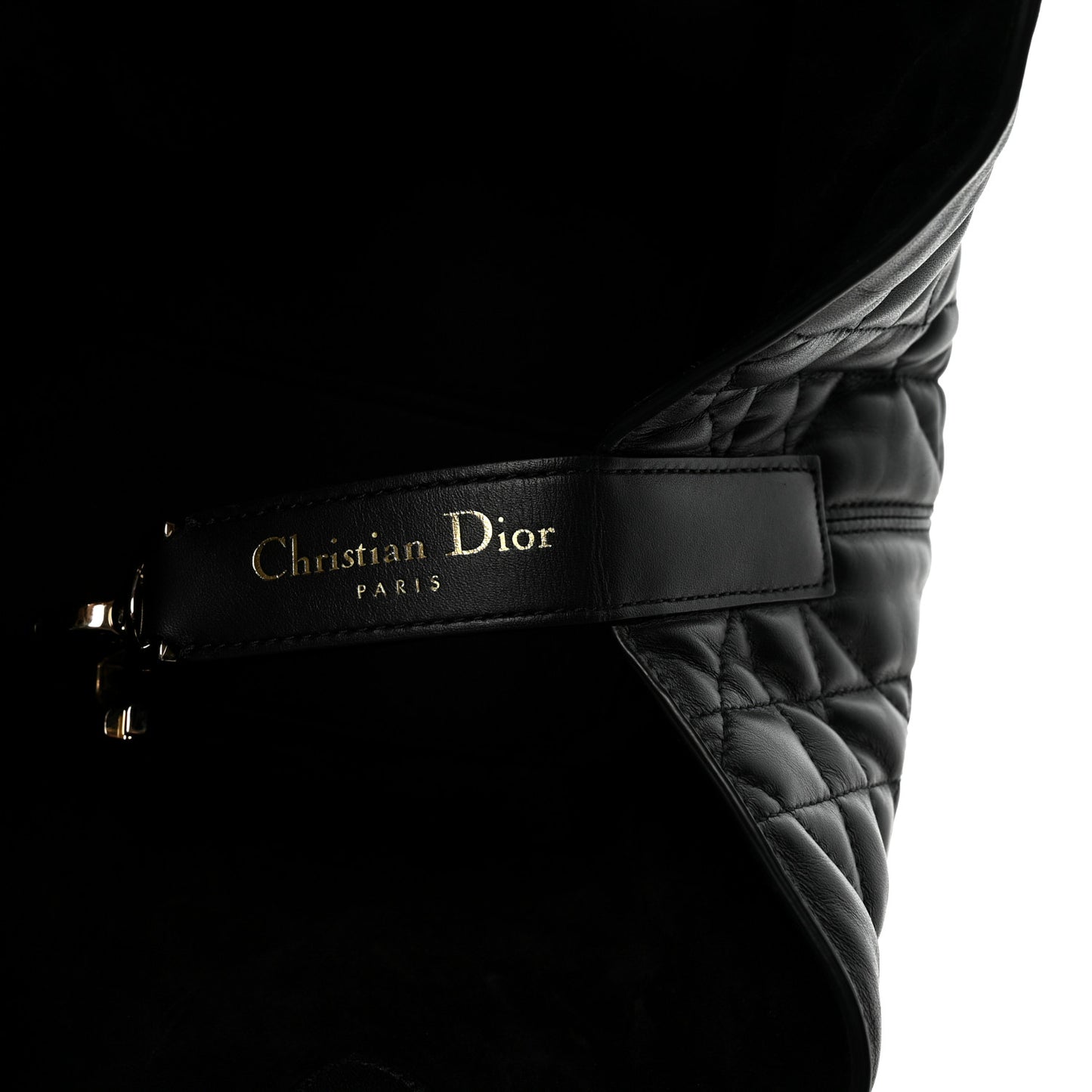 Calfskin Macrocannage Medium Toujours Black