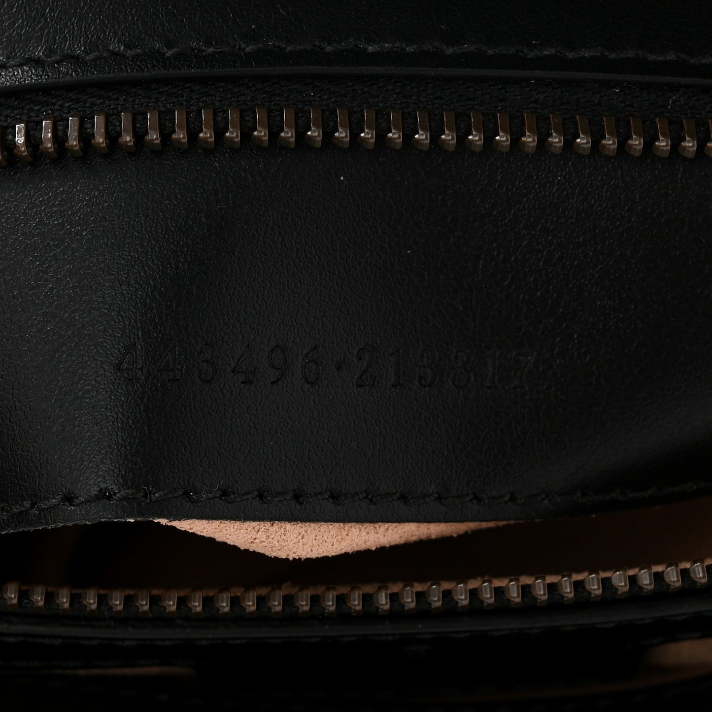 Calfskin Matelasse Medium GG Marmont Shoulder Bag Black