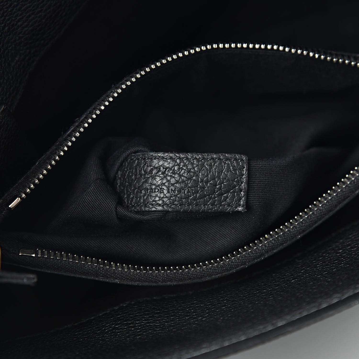 Saint Laurent Grained Calfskin Baby Supple Sac De Jour Black 7 of 10