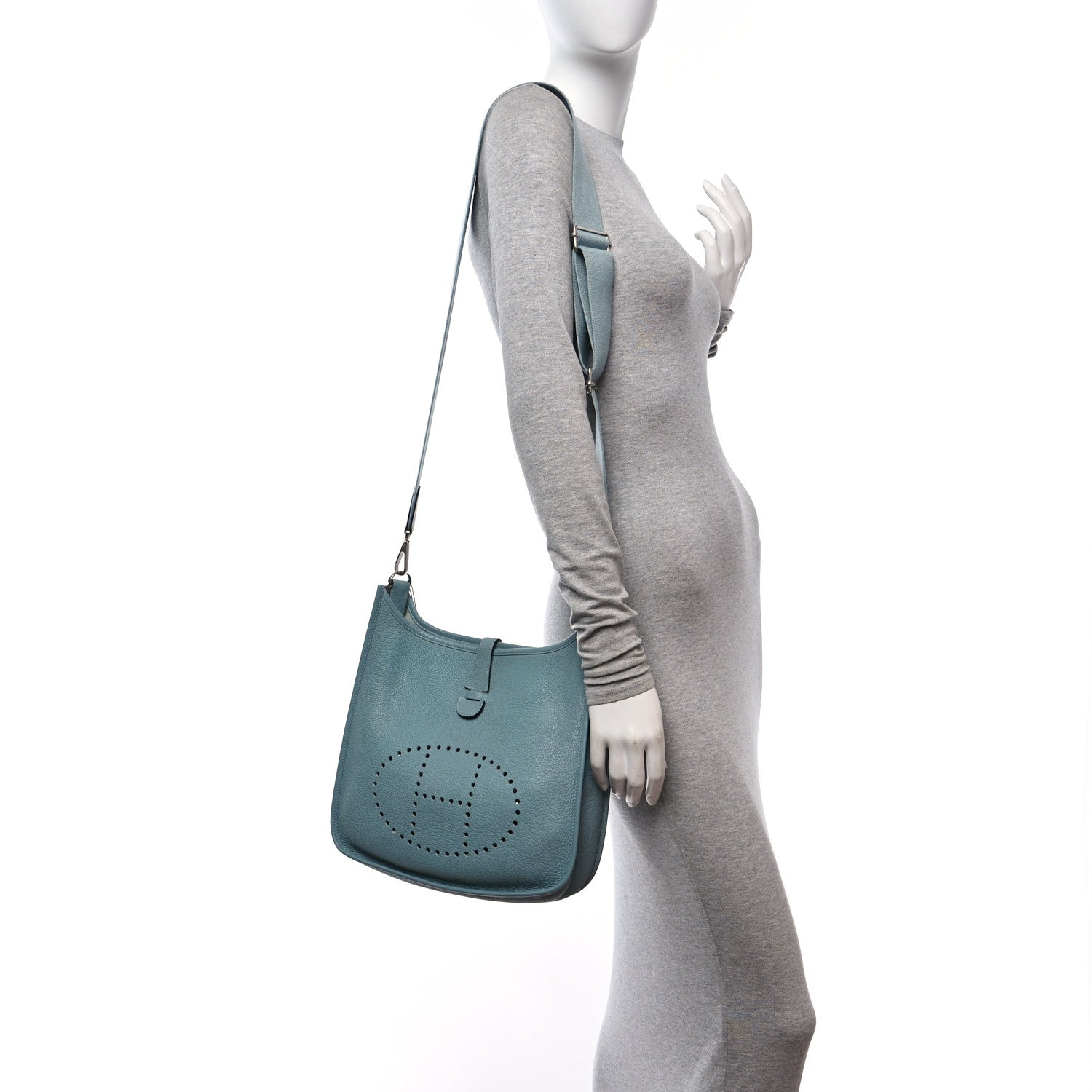 Hermes Taurillon Clemence Evelyne III PM Ciel 2 of 11