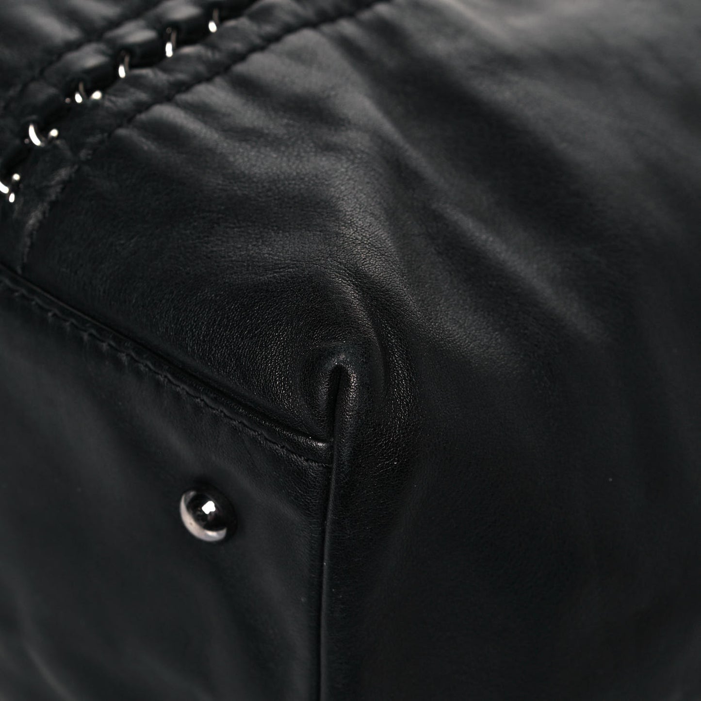 Smooth Calfskin Luxe Ligne Tote Black