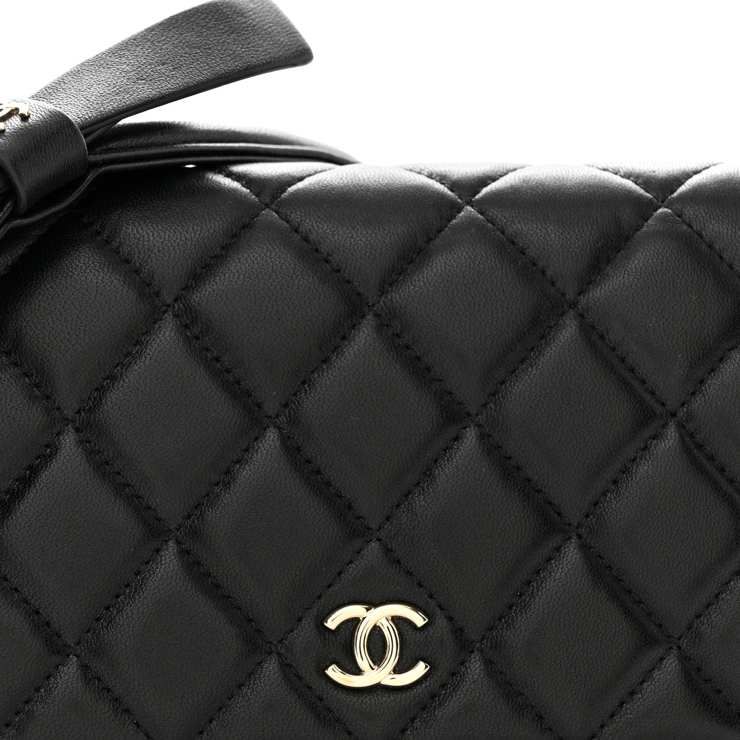 Lambskin Quilted Coco Bow Wallet On Chain WOC Black