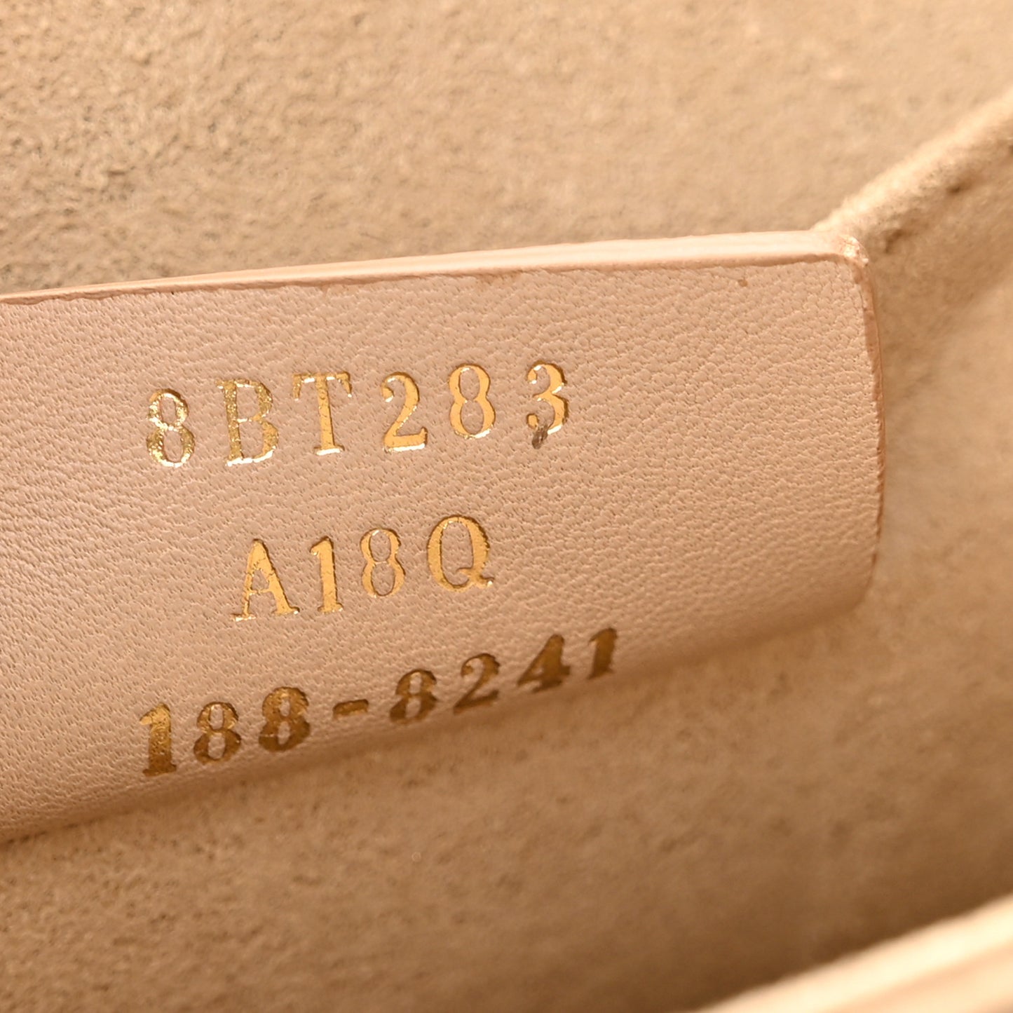 Vitello Liberty Scalloped Studded Kan I Shoulder Bag Plaster