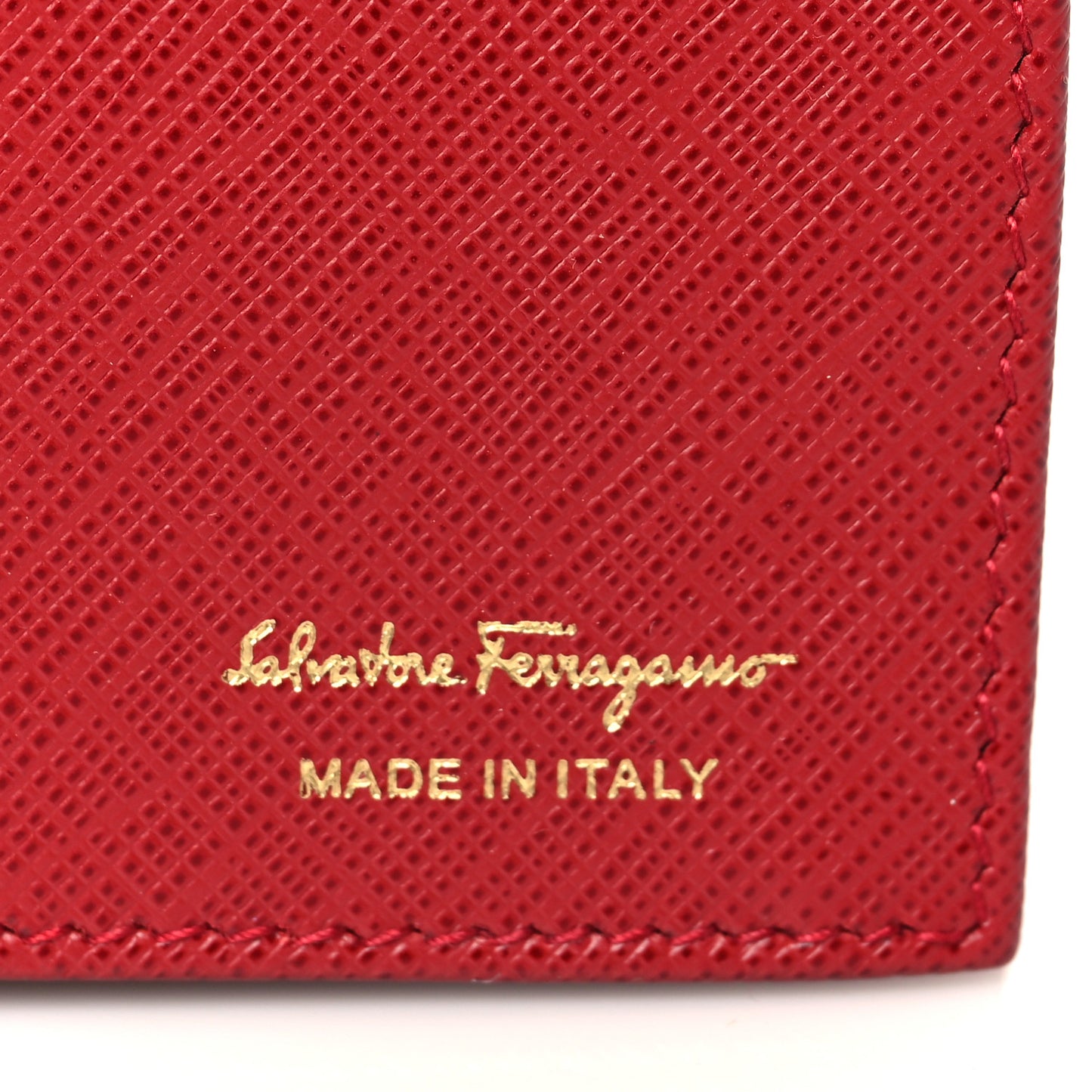 Hammered Calfskin Vara Bow Chain Wallet Red