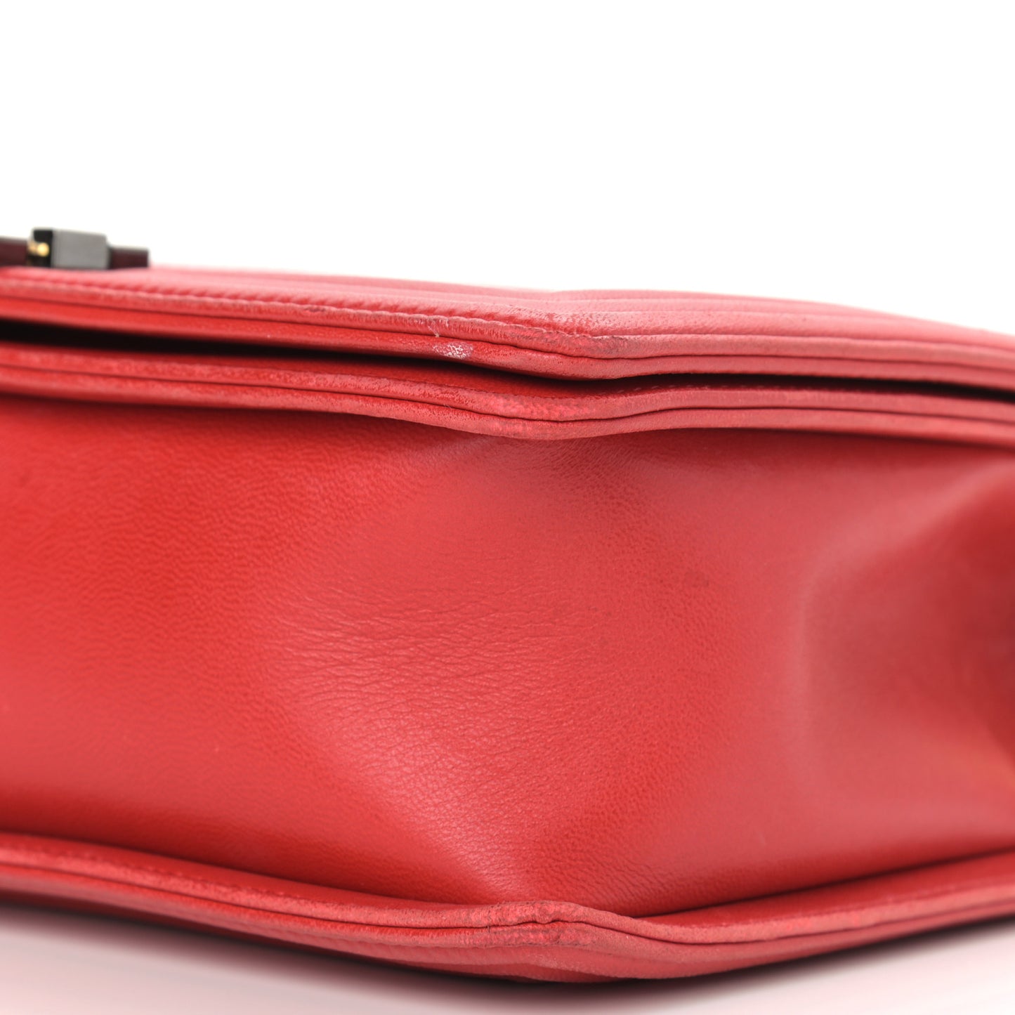 Lambskin Embossed New Medium Boy Cube Flap Red