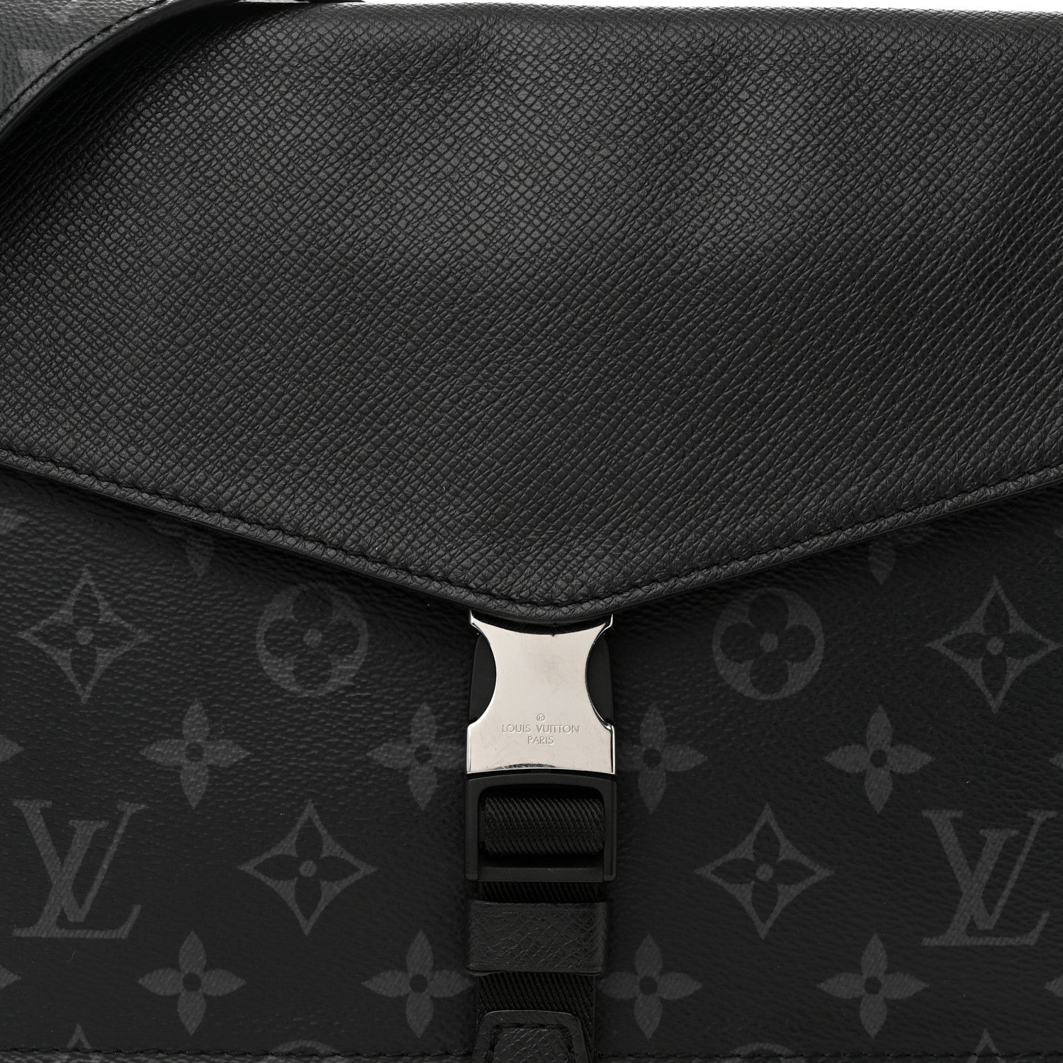 Louis Vuitton Taigarama Outdoor Flap Messenger Black 7 of 11