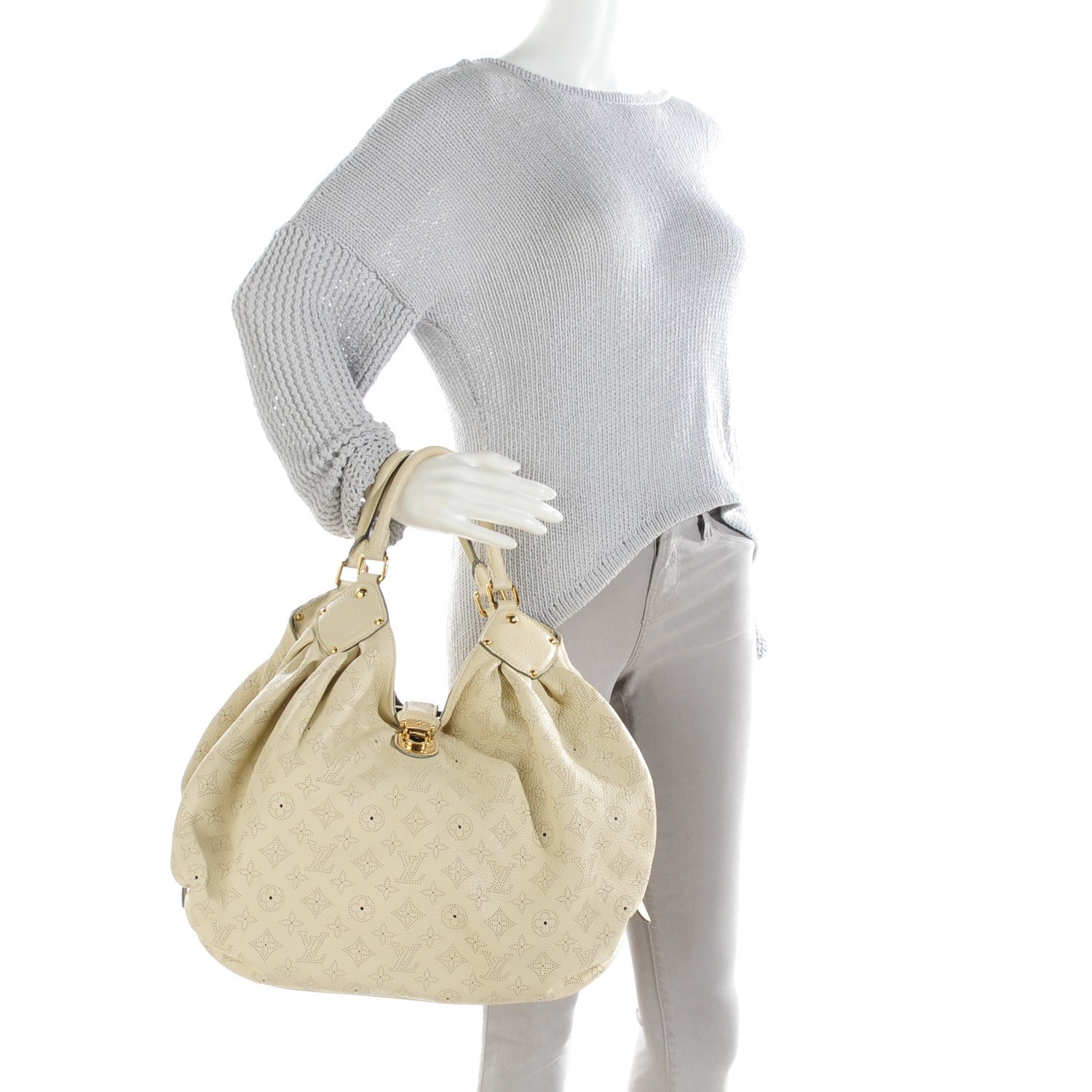Louis Vuitton Mahina XL Gris 2 of 8