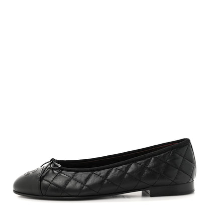 Chanel Aged Calfskin Quilted CC Cap Toe Ballerina Flats 38.5 Black 1 of 10