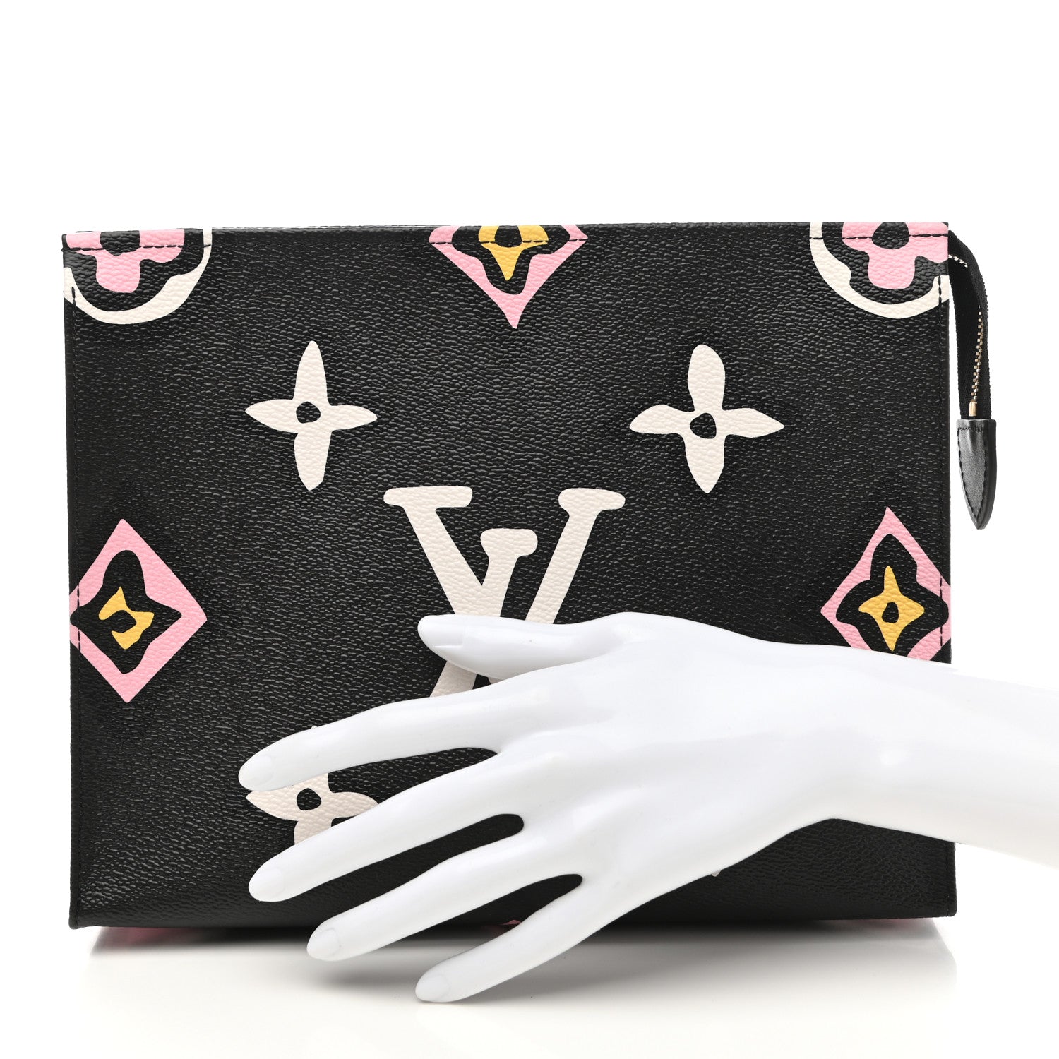 Louis Vuitton Monogram Giant Wild At Heart Toiletry Pouch 26 Black 2 of 7