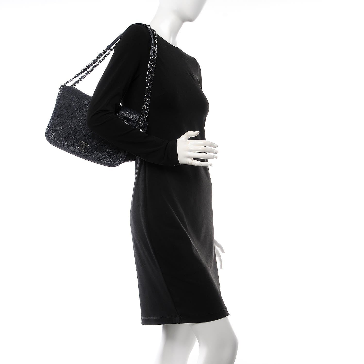 Chanel Grained Calfskin Medium Natural Beauty Messenger Navy Blue 2 of 7