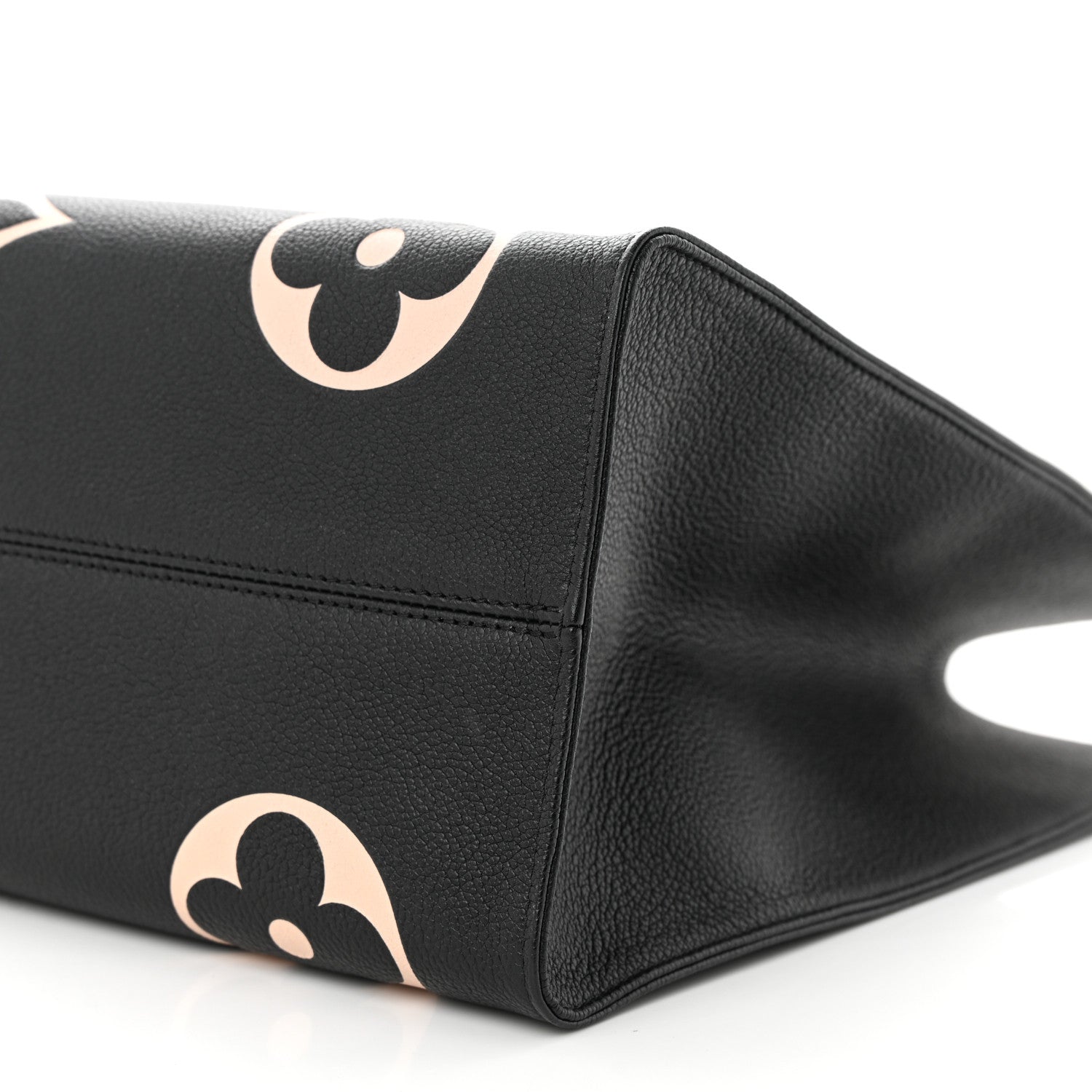 Louis Vuitton Empreinte Monogram Giant Onthego GM Black Beige 9 of 9