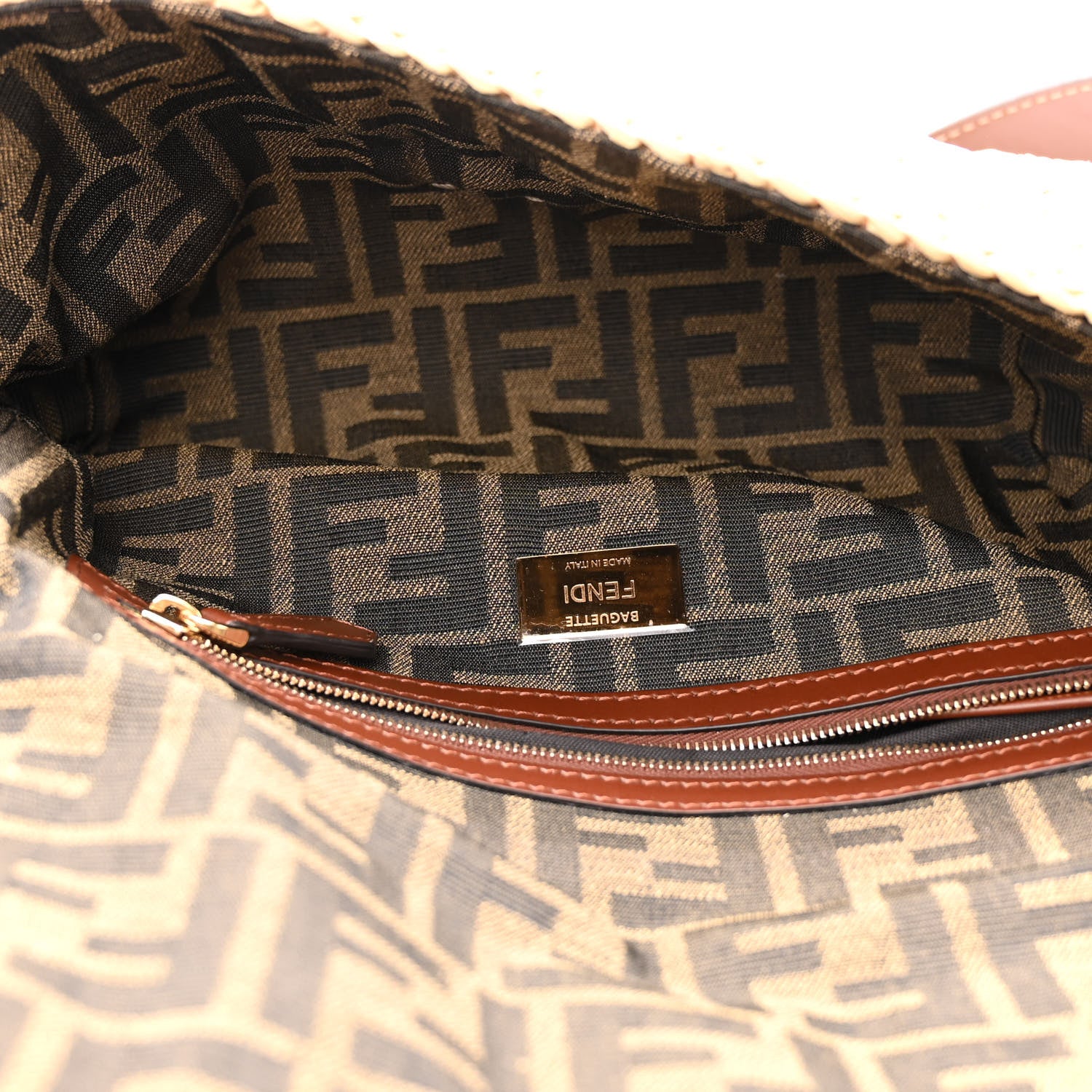 Fendi Straw Vitello King Woven Baguette Natural Ghianda 5 of 9