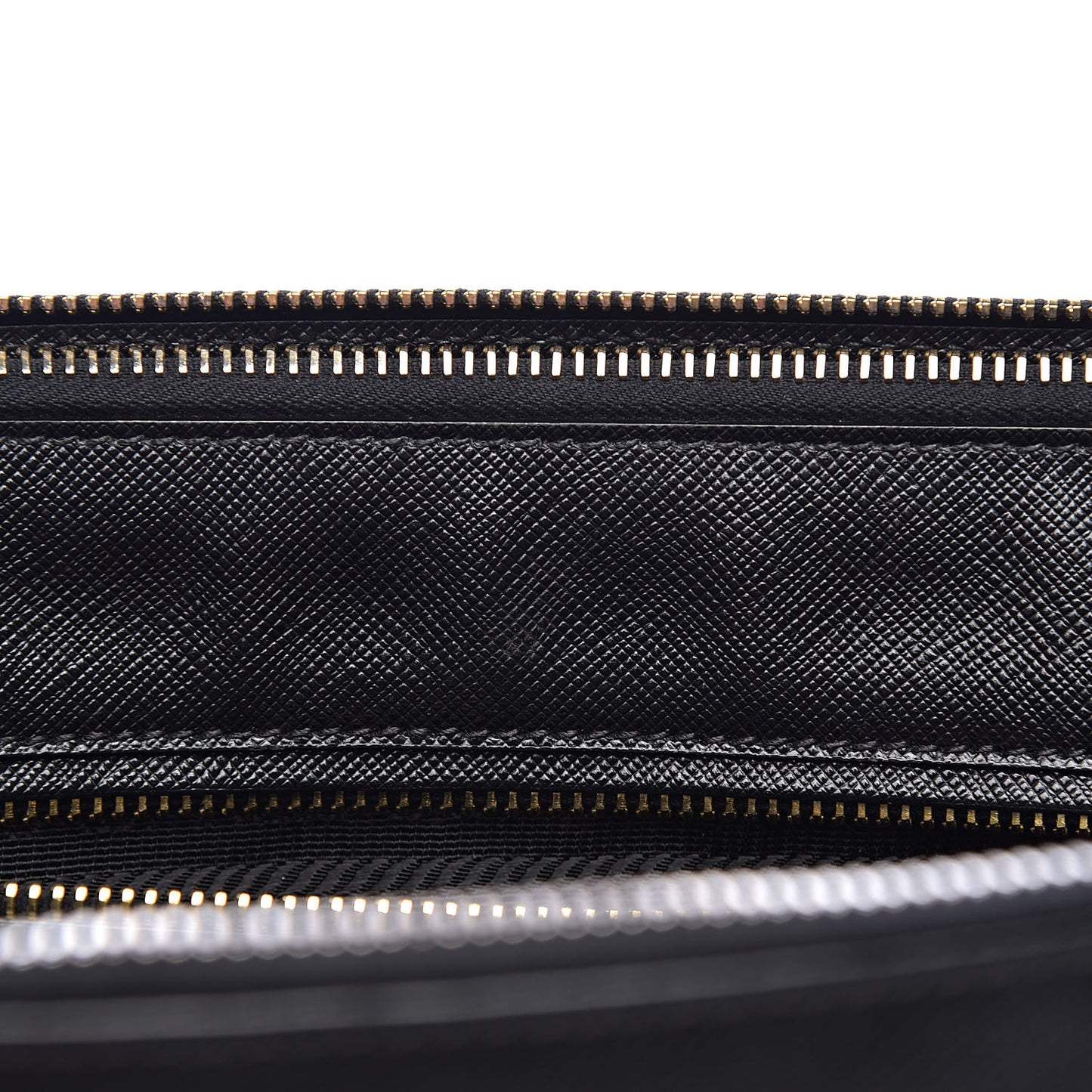 Saffiano Medium Galleria Double Zip Tote Black