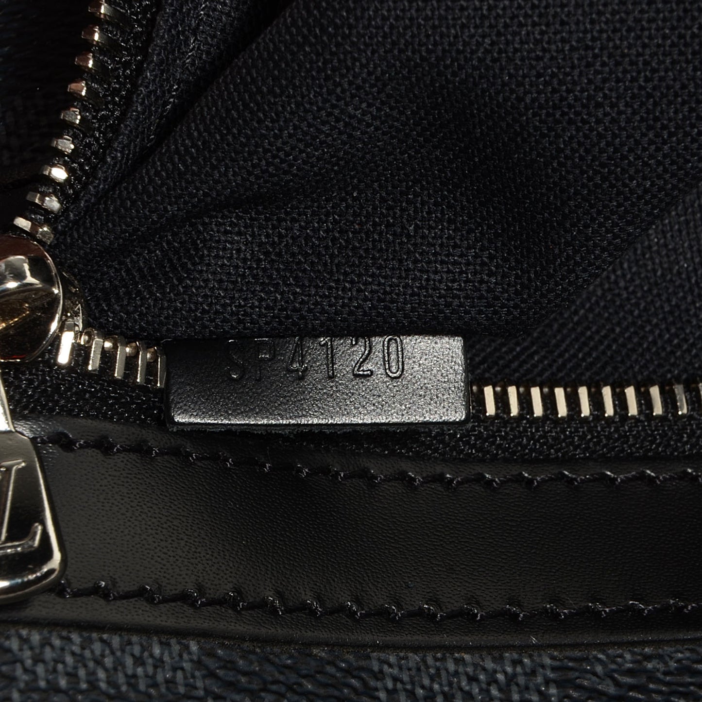 Damier Graphite Daniel GM