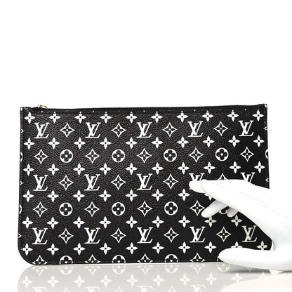 Louis Vuitton Monogram Giant Jungle Neverfull MM GM Pochette Black 3 of 9