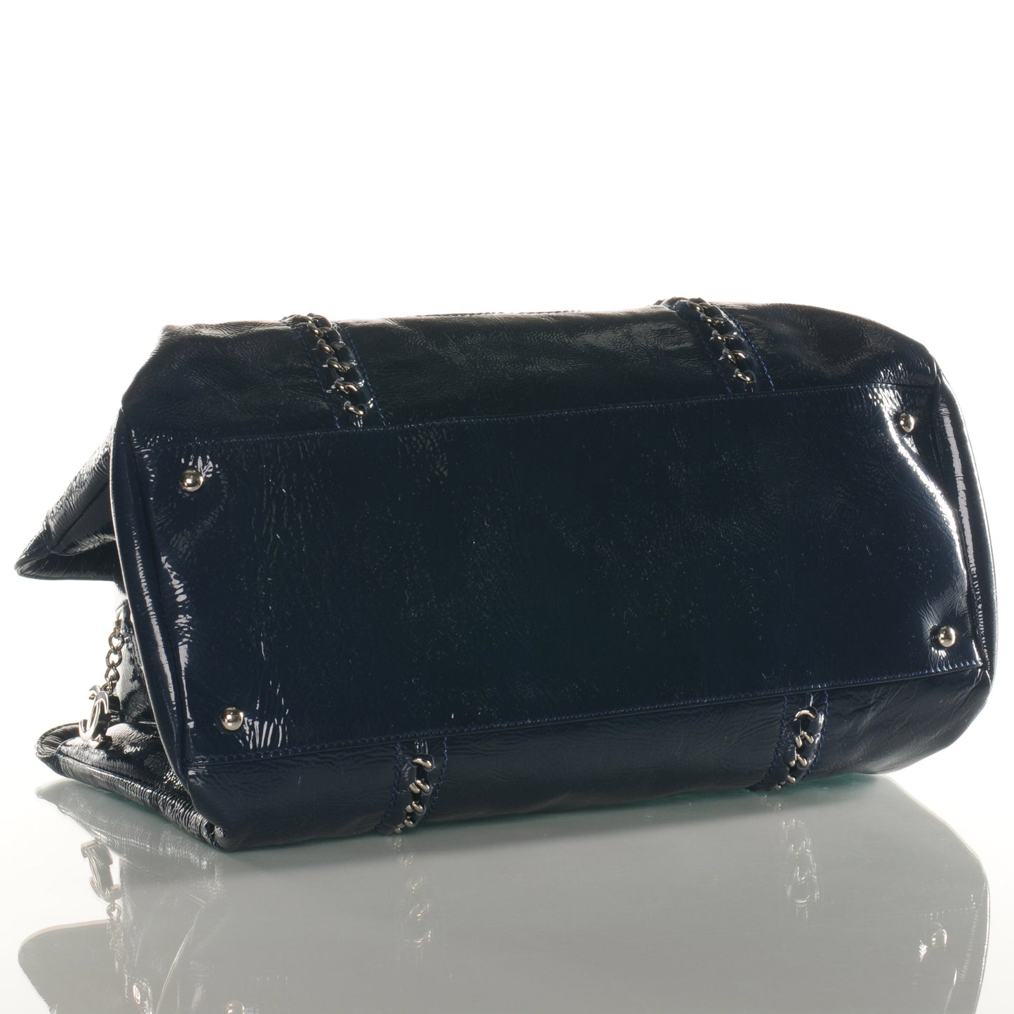 Patent Luxe Ligne Medium Tote Navy