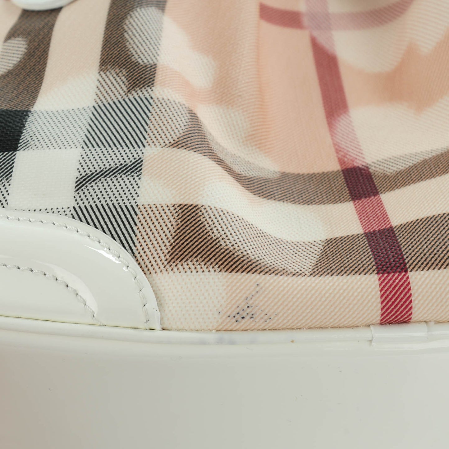 Nova Check Heart Bowler White