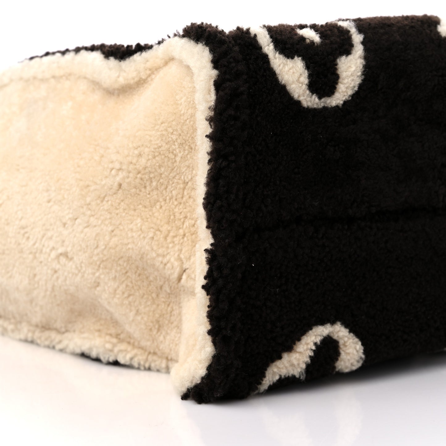 Shearling Monogram Giant Teddy Onthego GM Black White
