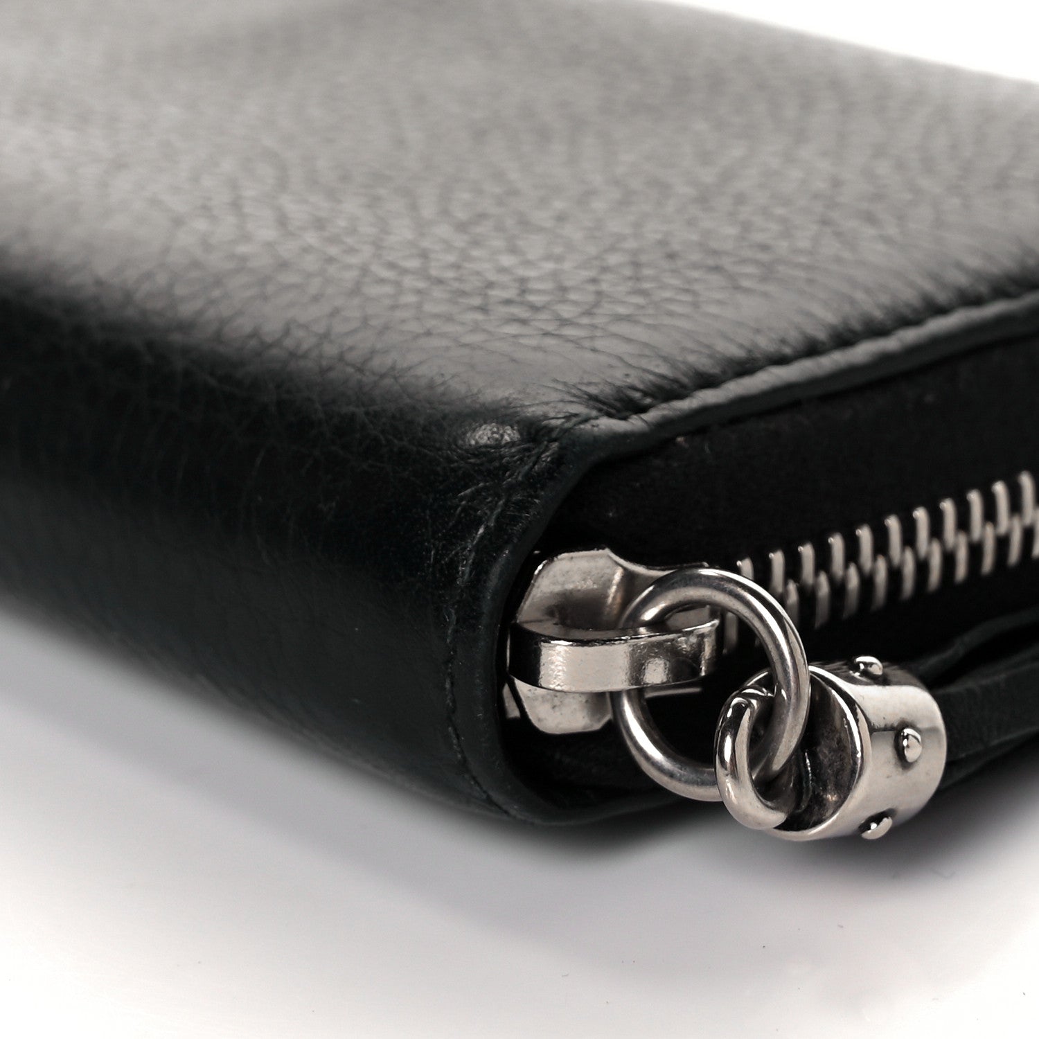 Gucci Pebbled Calfskin Studded Soho Zip Around Wallet Black 8 of 8