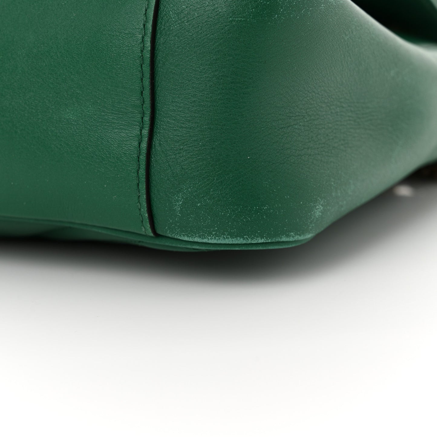 Calfskin Matelasse Medium GG Marmont Shoulder Bag Emerald Green
