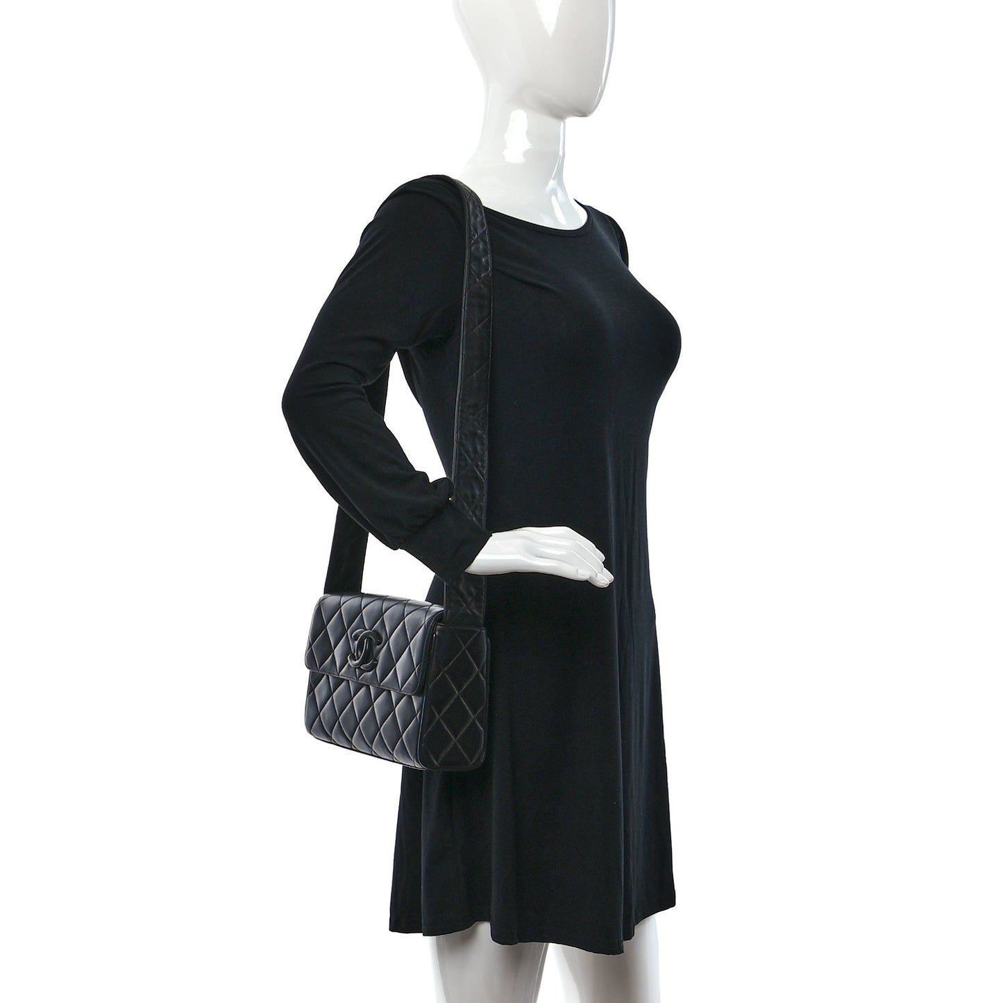 Lambskin Quilted CC Single Flap Shoulder Bag Black