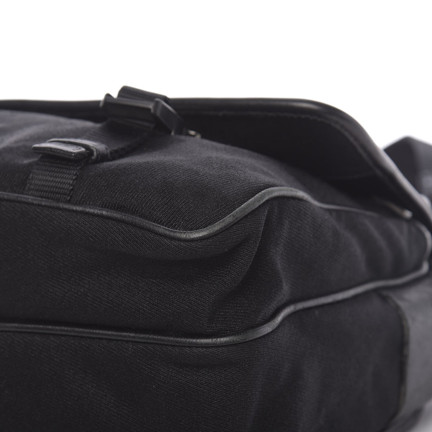 Tessuto Nylon Messenger Bag Black