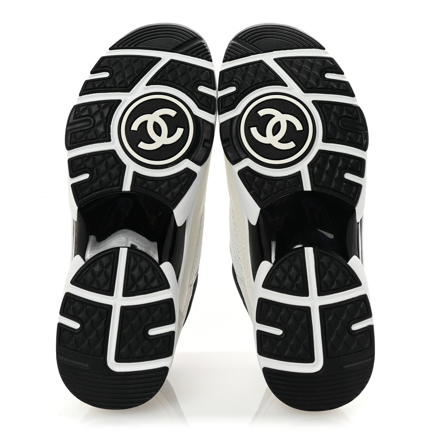 Mesh Suede Grained Calfskin Womens CC Sneakers 41 White Black