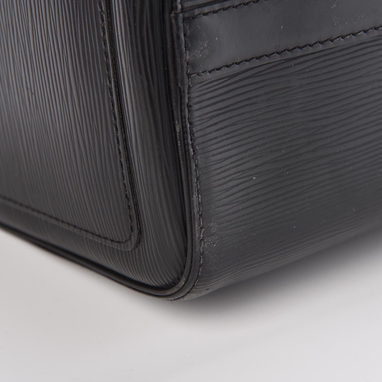 Louis Vuitton Epi Speedy 30 Black 12 of 17