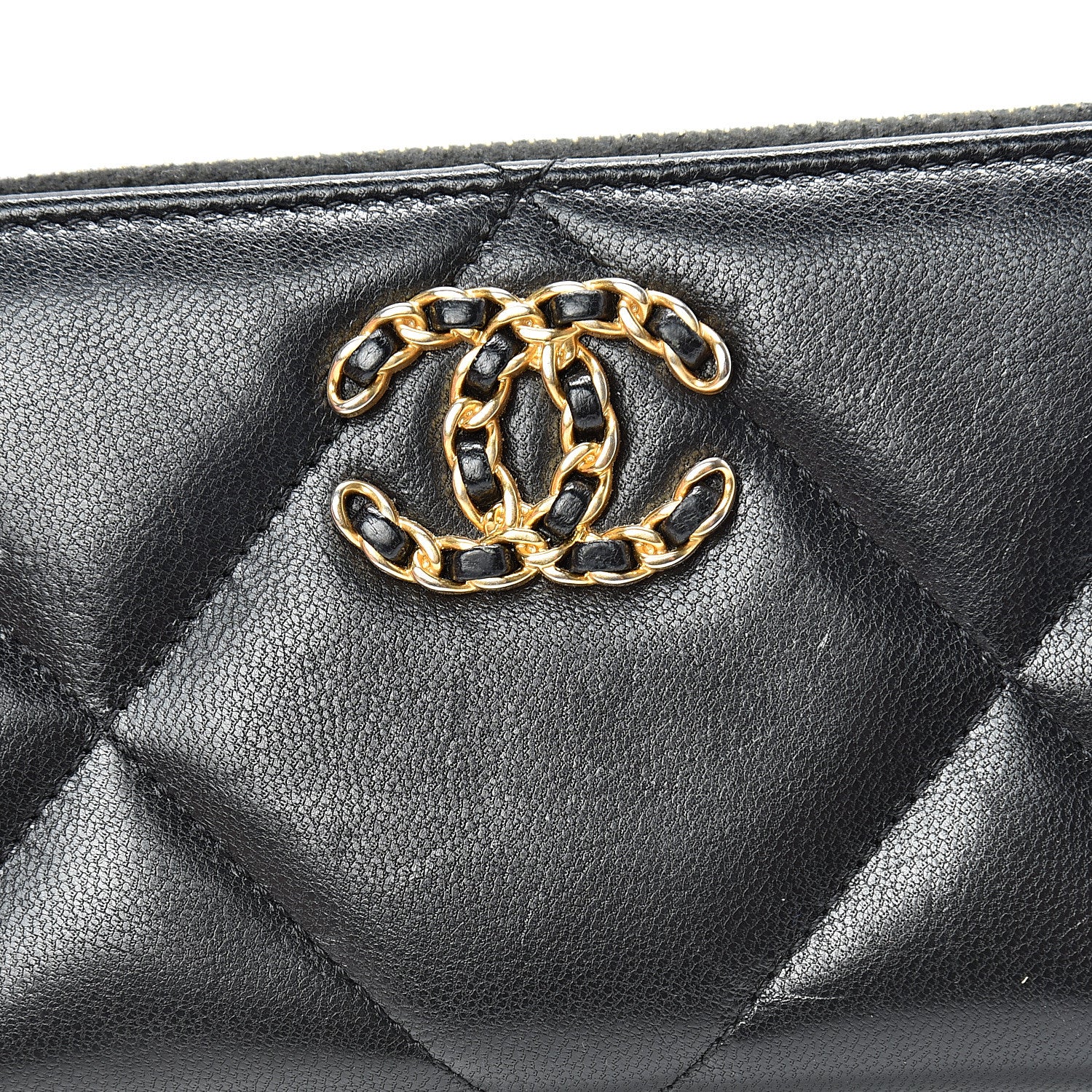 Chanel Lambskin Quilted 19 Zipped Wallet Black 10 of 11