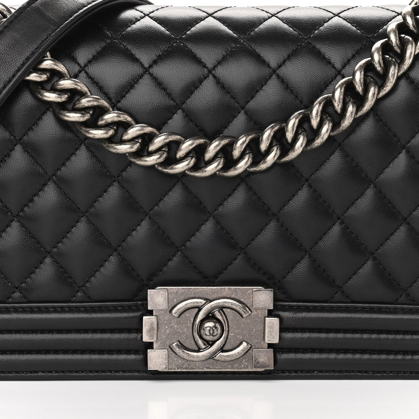 Lambskin Quilted Medium Boy Flap Black