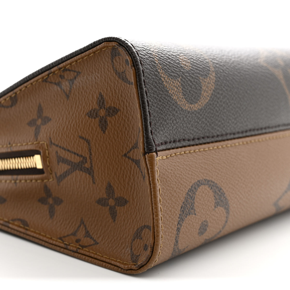 Louis Vuitton Reverse Monogram Giant OnTheGo East West Chain 8 of 11
