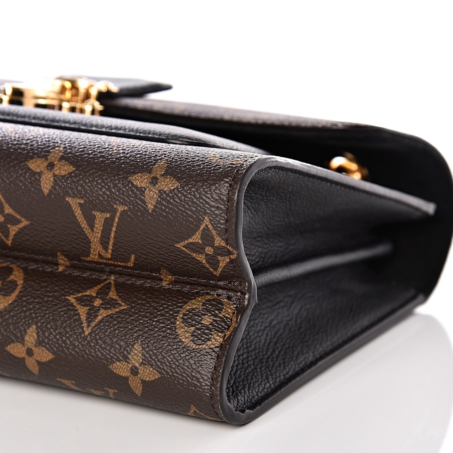 Monogram Victoire Black
