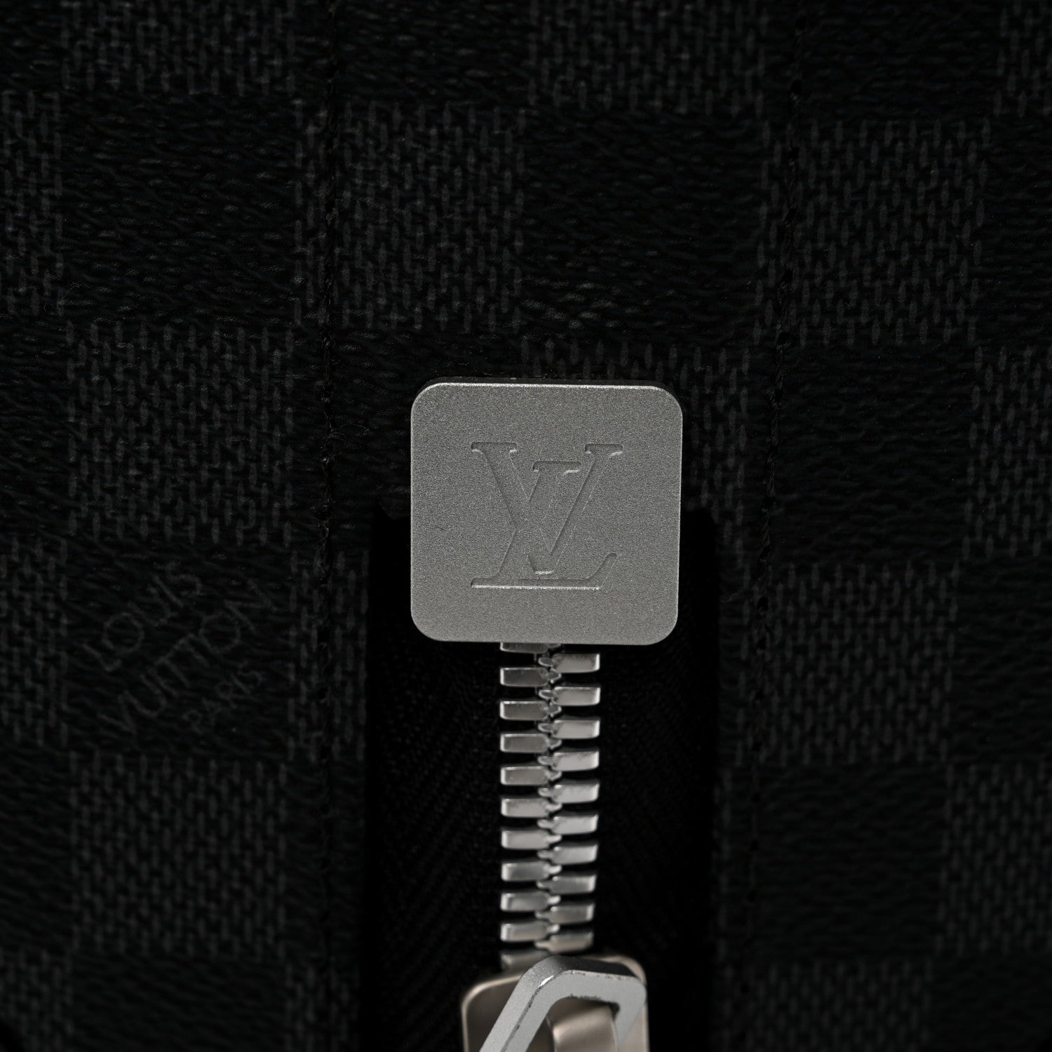 Louis Vuitton Damier Graphite Horizon 55 9 of 12