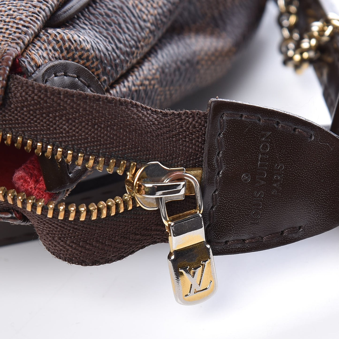 Damier Ebene Eva Clutch
