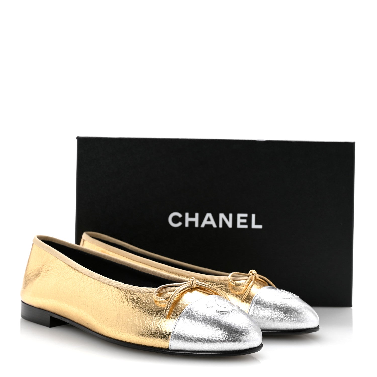 Chanel Metallic Crackled Laminated Calfskin CC Cap Toe Ballerina Flats 37.5 Gold Silver 11 of 11