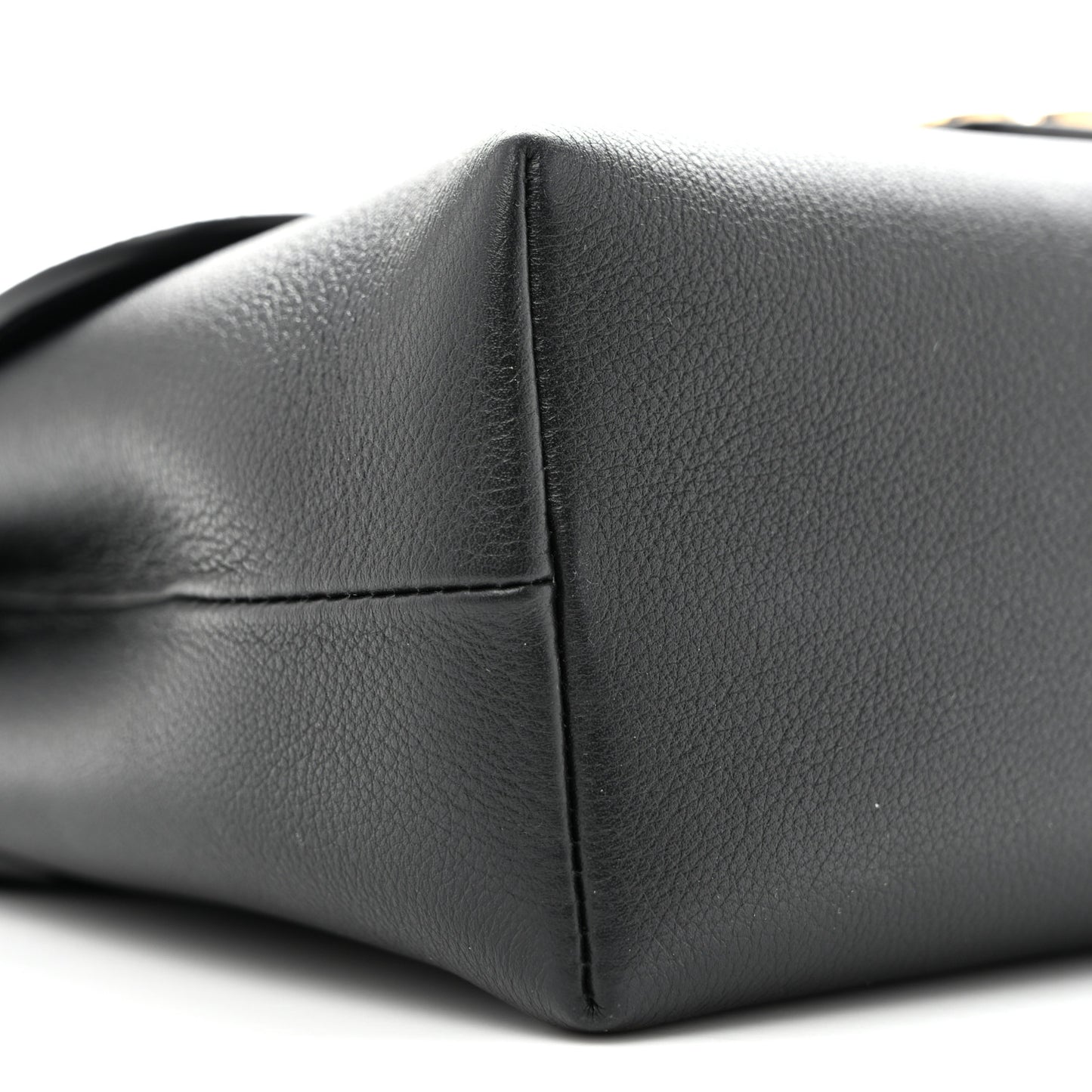 Supple Calfskin Medium Victoire Black