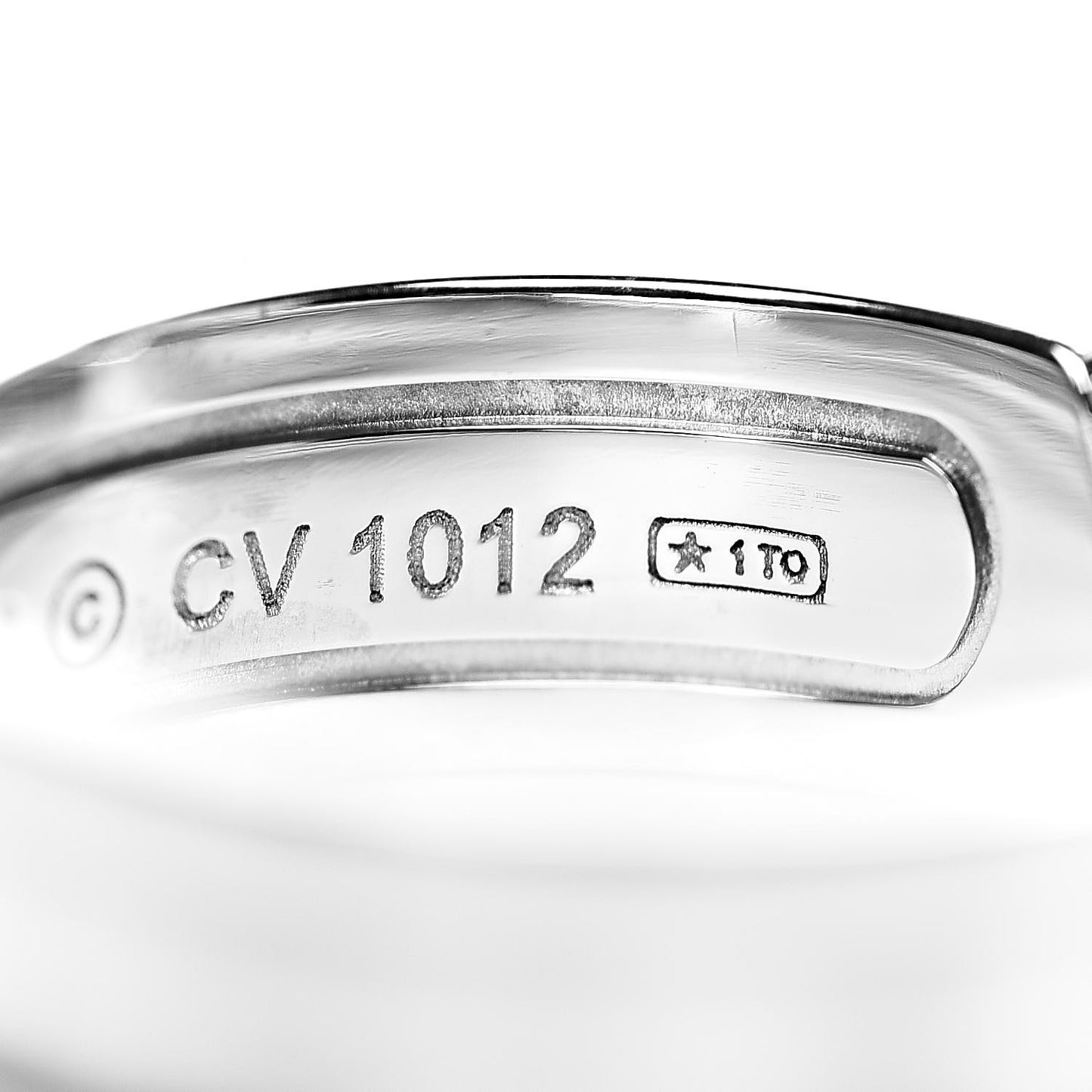 18K White Gold 6.5mm C De Ring 53 6.5