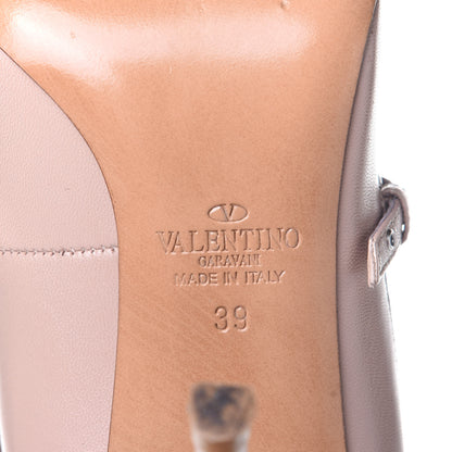 Valentino Garavani Nappa Love Latch 100mm Pumps 39 Poudre 8 of 11