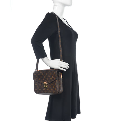 Louis Vuitton Monogram Pochette Metis 2 of 11