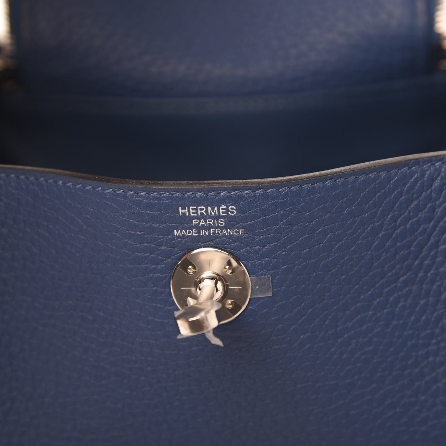 Taurillon Clemence Mini Lindy 20 Deep Bleu