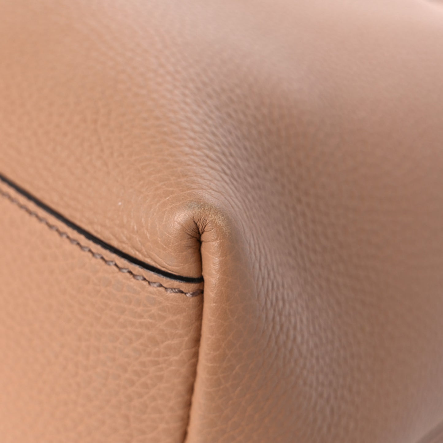 Pebbled Calfskin Medium Soho Chain Shoulder Bag Camelia