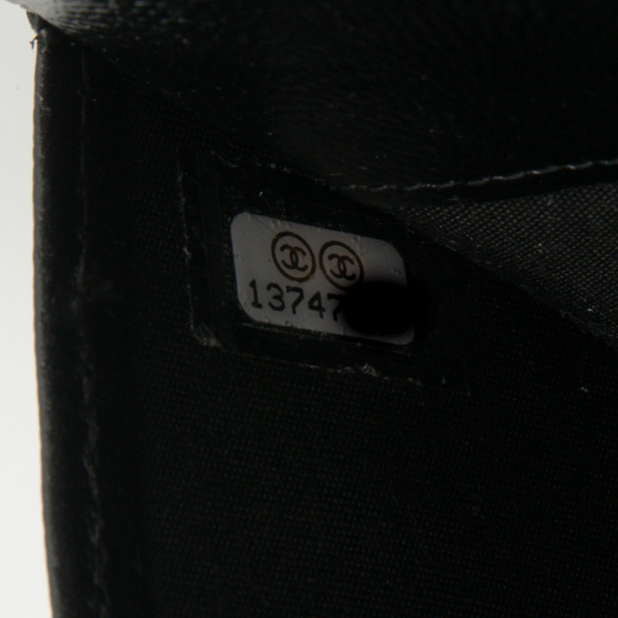 Caviar Sevruga Wallet On Chain WOC Black
