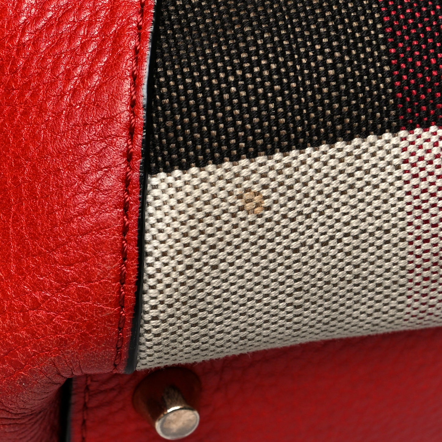 Grainy Calfskin House Check Small Maidstone Red